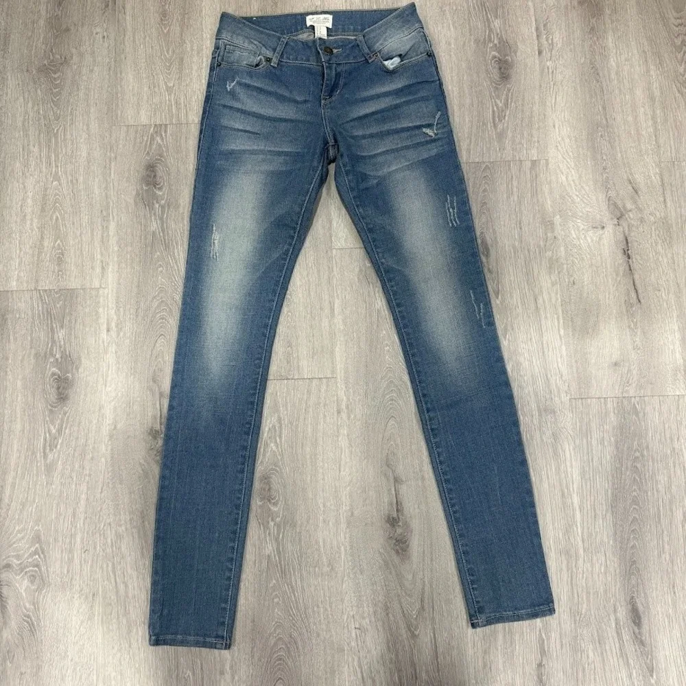 J Love H81 Jeans Womens Size 25 Distressed Skinny Stretch Denim Medium Wash
